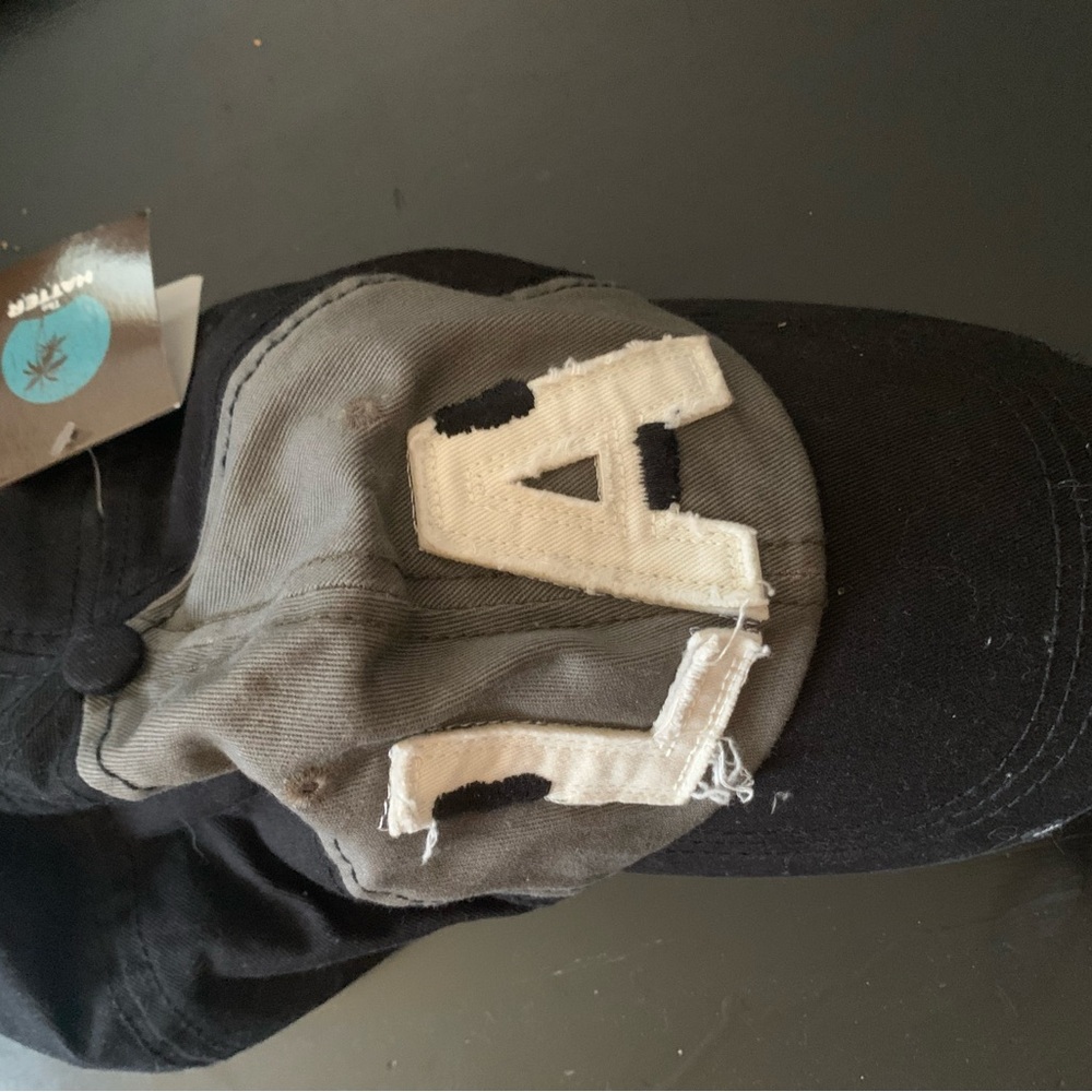 Black and Gray Cap LA NWT